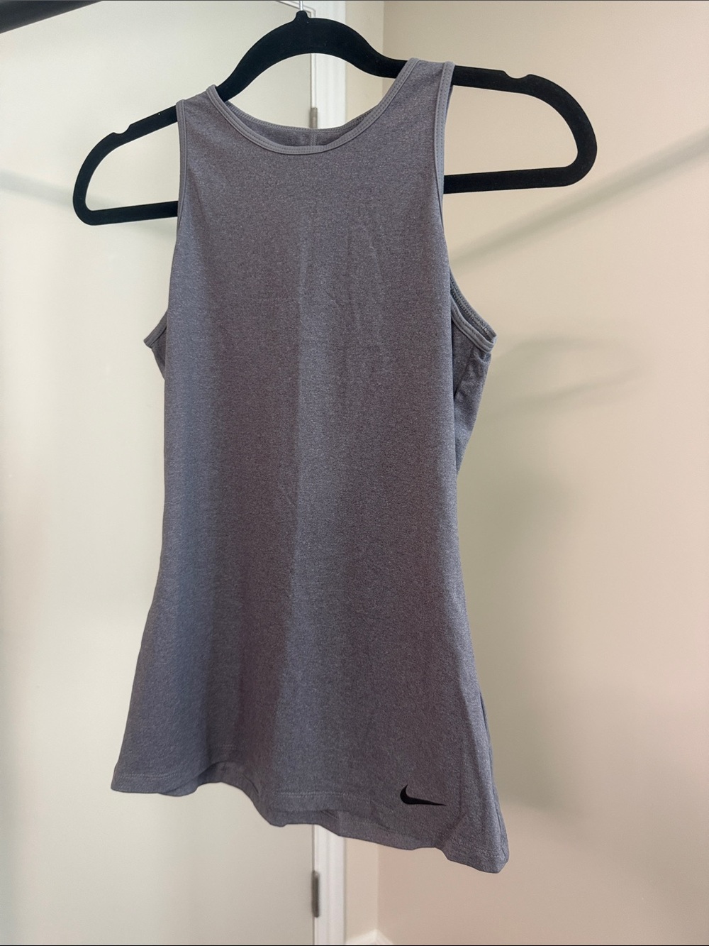 Nike Women's Heather Gray Athletic Tank Top
